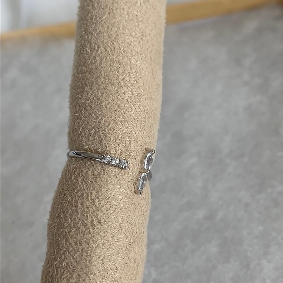 Stackable silver ring - Picture 2 of 2